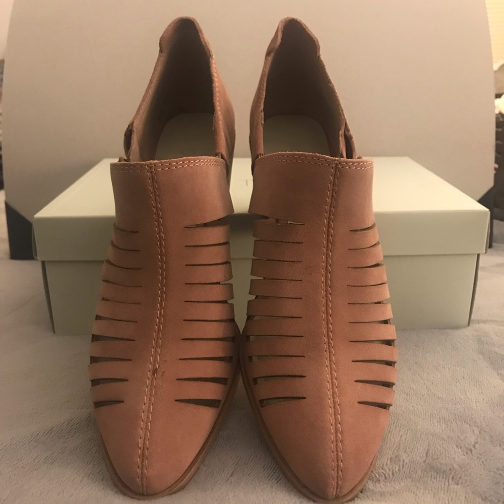 1.State Suede Arnet Bootie In Blush